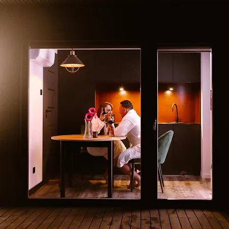 Uroczy Maly Z Jacuzzi Villa *